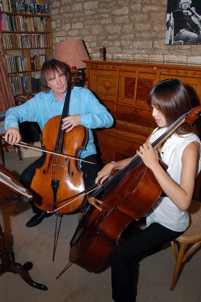 Julian Lloyd Webber and Jiaxin Cheng